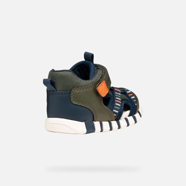 Tmavě modré chlapecké sandály pro první kroky Geox Sandal Iupidoo