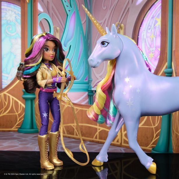 UNICORN ACADEMY SVĚTELNÝ JEDNOROŽEC WILDSTAR 24 CM