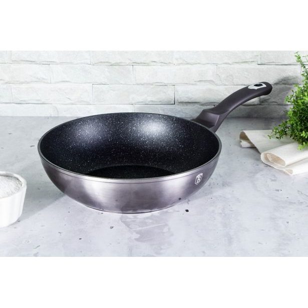BERLINGERHAUS Pánev WOK s mramorovým povrchem 28 cm Carbon PRO Line BH-6900