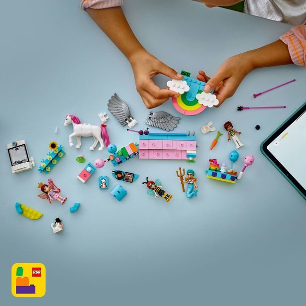 Kostýmová párty s jednorožcem a vílou