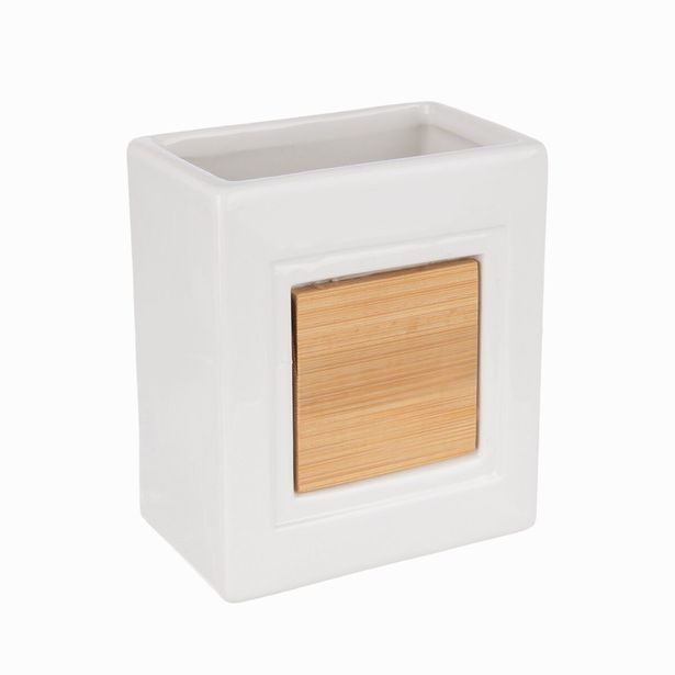 Držák na zubní kartáčky