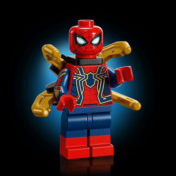 Busta Iron Spider-Mana