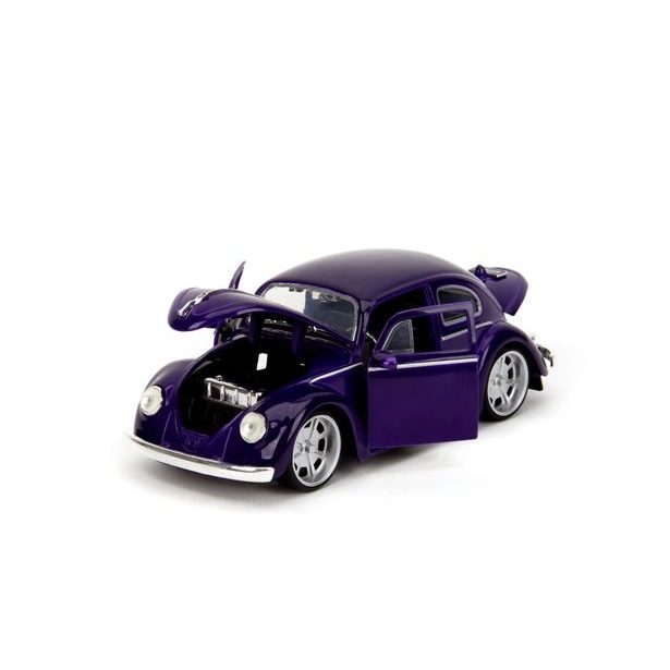 Wednesday auto 1972 VW Beetle 1:24 a figurka Wednesday