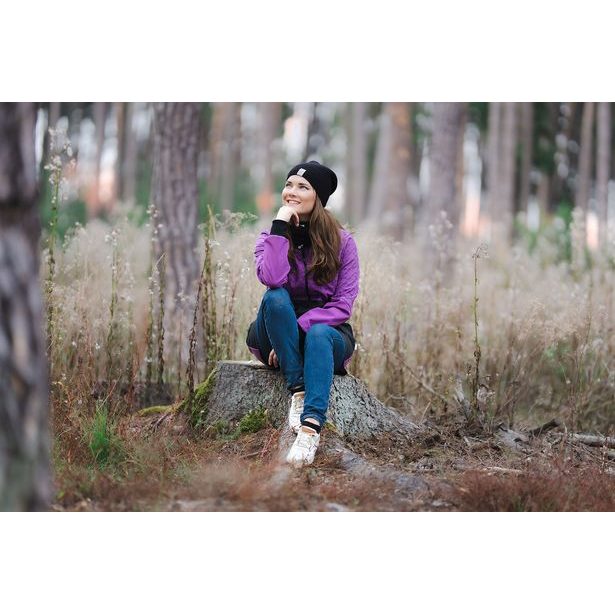 Unuo, Dámská čepice pletená, Černá