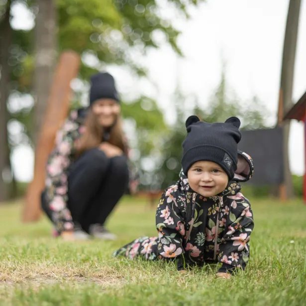 ESITO Rostoucí softshellová kombinéza s fleecem Spring flowers - černá