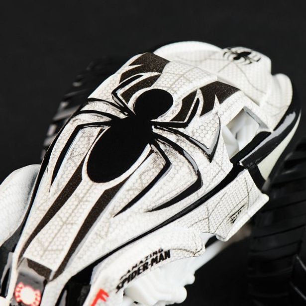 SpinMaster MONSTER JAM - sběratelský kovový model auta Monster Truck, Marvel, assort, 1:64