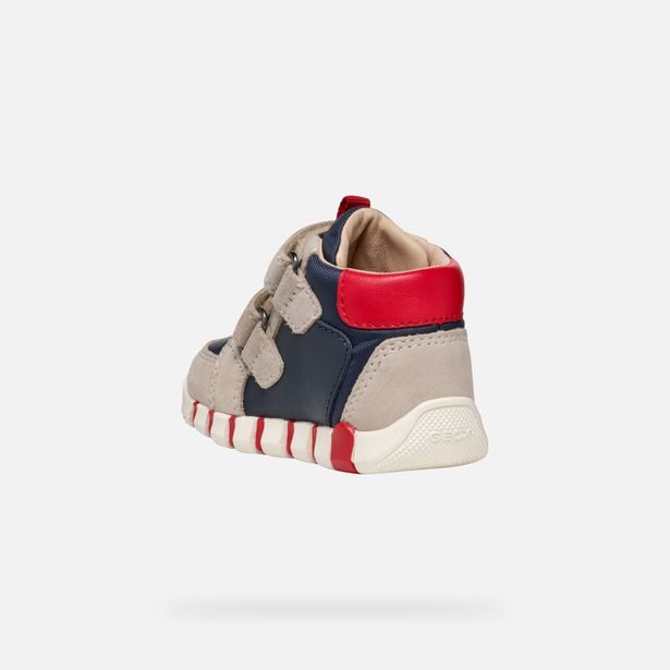 Tmavě modré chlapecké boty pro první krůčky Geox Iupidoo Boy