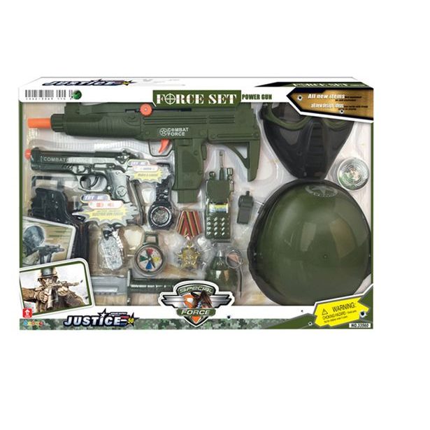 Vojenská sada s helmou