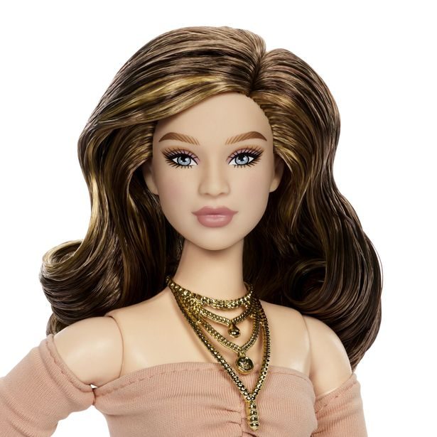 Barbie SIGNATURE BARBIE BASICS YOU CREATE #03