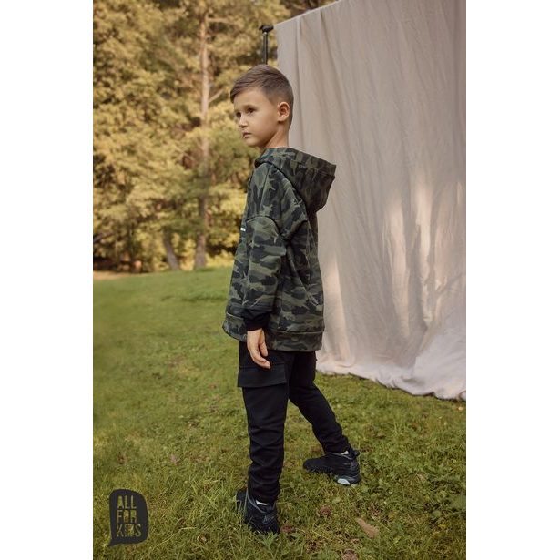 Chlapecké tepláky černé s bočními kapsami