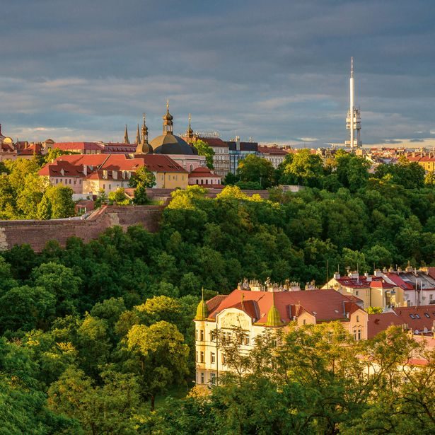 NOTIQUE Poznámkový kalendář Praha 2027, 20 x 20 cm