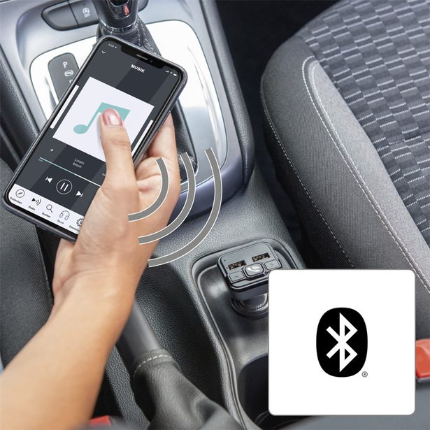 Hama FM transmitter s Bluetooth a funkcí handsfree