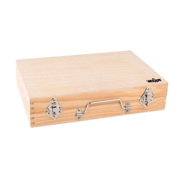 Kovové nářadí v dřevěném kufříku