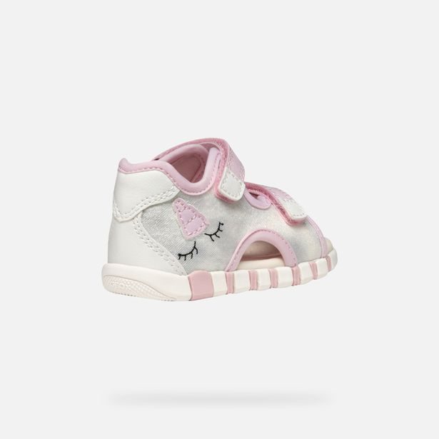 Stříbrné dívčí barefoot sandály Geox Sandal Iupidoo Gir