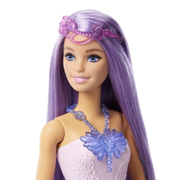 Barbie panenka a pohádkové oblékání