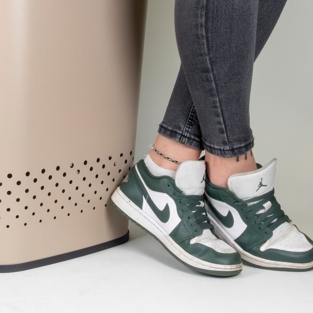 KELA Koš na prádlo sedací Malaga kov béžový 39,5x29,5x57,5cm KL-23968