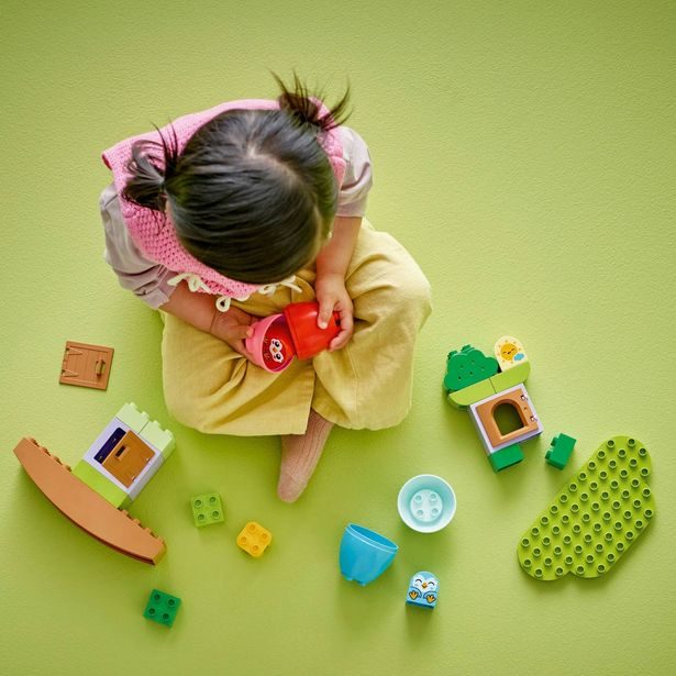 Houpací a skládací strom