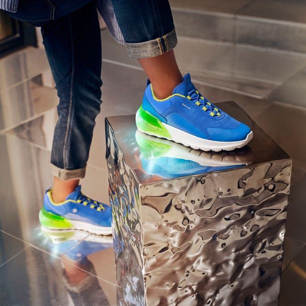 Modré chlapecké tenisky Geox Activart illuminus