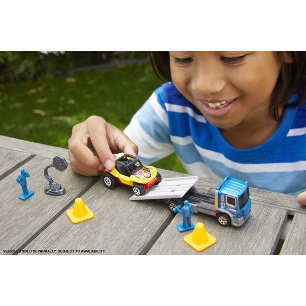 MB PŘEPRAVNÍ AUTO S DOPLŇKY ASST