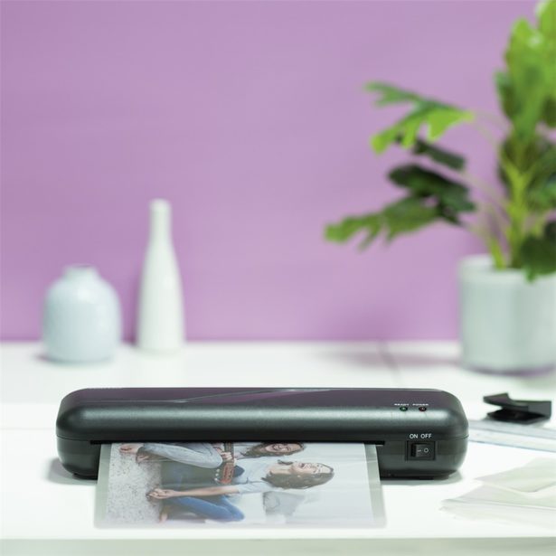 Hama Basic, laminátor DIN A4, laminováni za tepla, pro fólie 80-125 µ