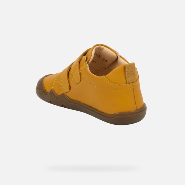 Žluté chlapecké barefoot boty pro první krůčky Geox Steppieup