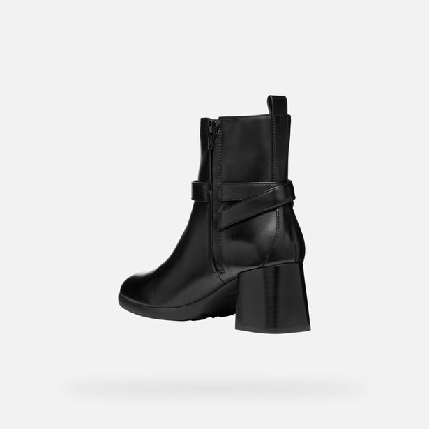 Černá dámská kotníková obuv Geox Walk Pleasure 55