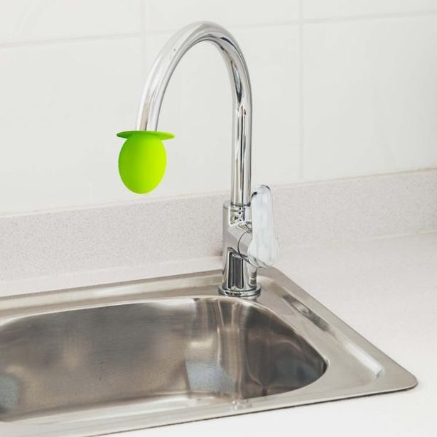 TORO ČISTIČ BATÉRIÍ SILIKONOVÝ MINT -ŽLUTÁ 6X6,5CM