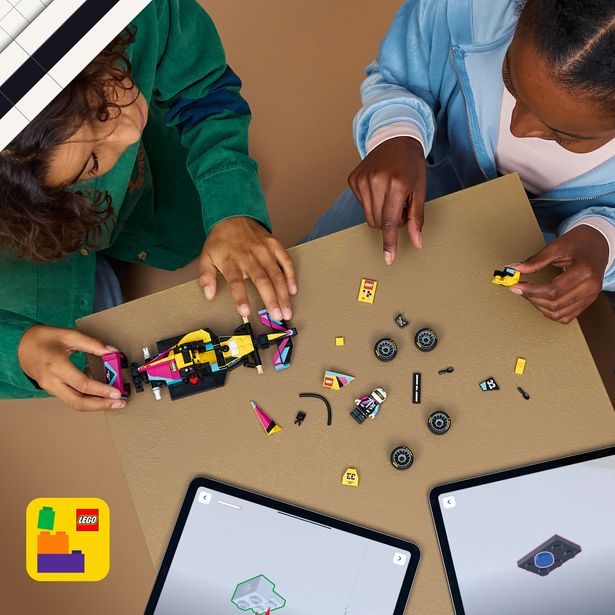 Závodní auto LEGO® F1 ACADEMY™