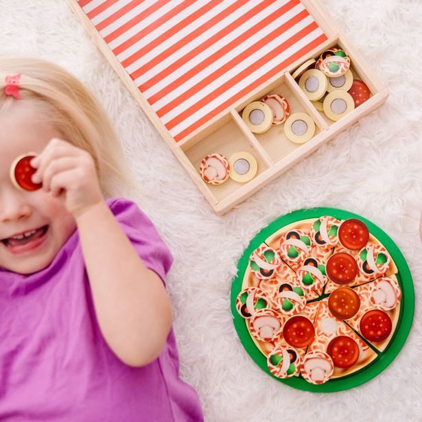 MELISSA & DOUG PIZZA PARTY SET