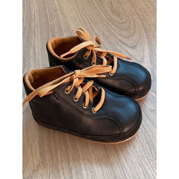 BOSÉ KOŽENÉ PEGRESKY B1094 černá