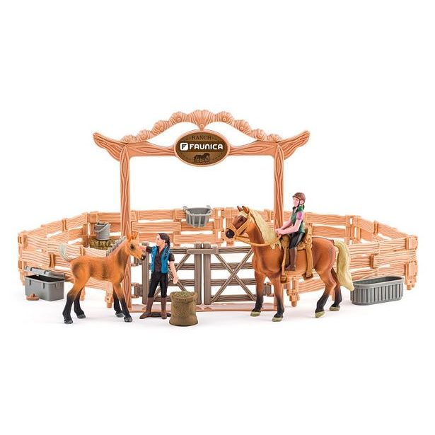 FAUNICA Sada koní - Jízdárna