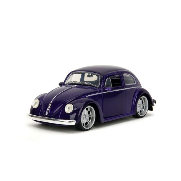 Wednesday auto 1972 VW Beetle 1:24 a figurka Wednesday