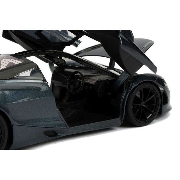 Rychle a zběsile auto Shawův McLaren 720S 1:24