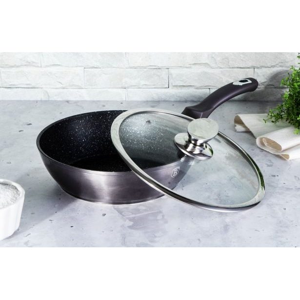 BERLINGERHAUS Pánev s poklicí s mramorovým povrchem 24 cm Carbon PRO Line BH-6895