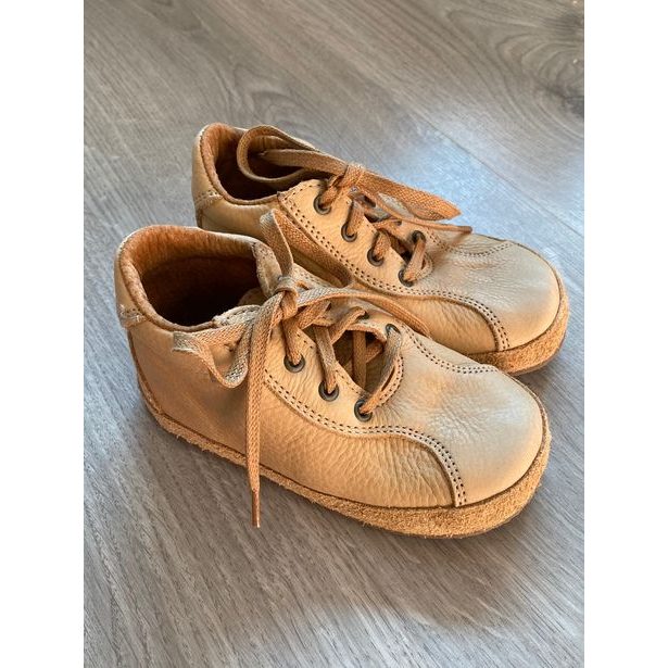 BOSÉ KOŽENÉ PEGRESKY B1094 béžová