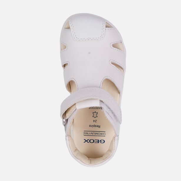 Bílé chlapecké barefoot sandály pro první kroky Geox Steppieup