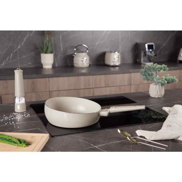 BERLINGERHAUS Pánev prohazovací s titanovým povrchem 26 cm Sahara Collection BH-8059