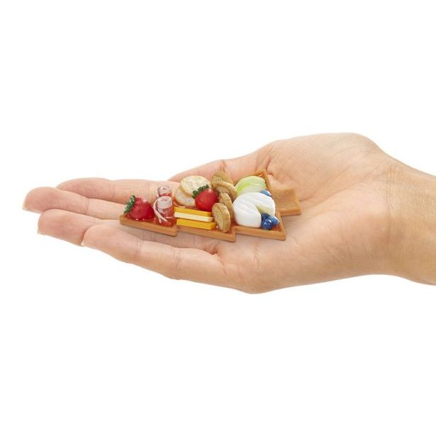 MGA's Miniverse – Mini Food Občerstvení - Vánoční série, PDQ