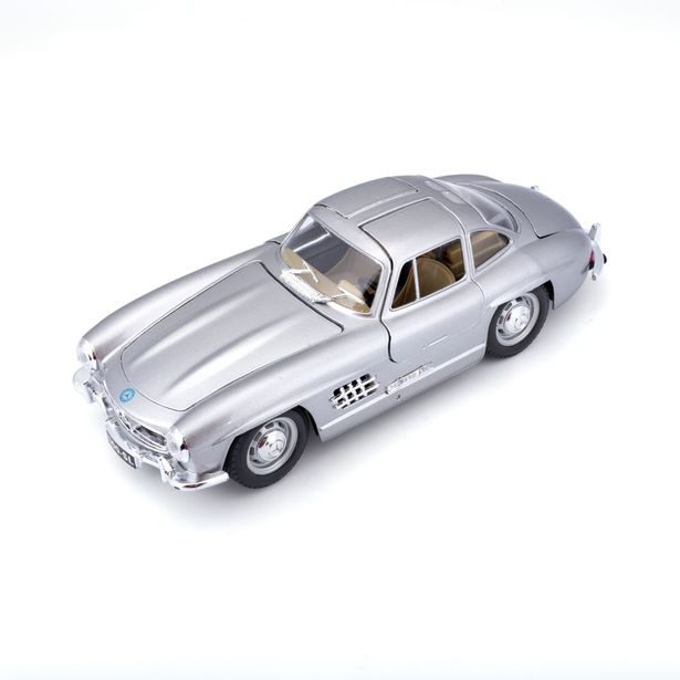 Bburago 1:24 Mercedes Benz 300SL Silver
