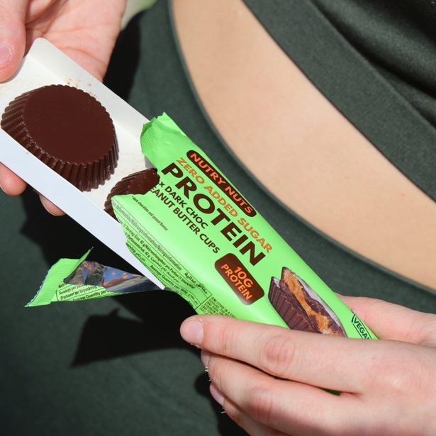 TOPNATUR Protein. košíčky hořká čokoláda s arašídovým máslem