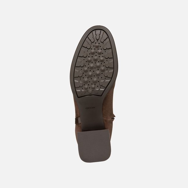 Tmavě hnědá dámská kotníková obuv Geox Walk Pleasure 55