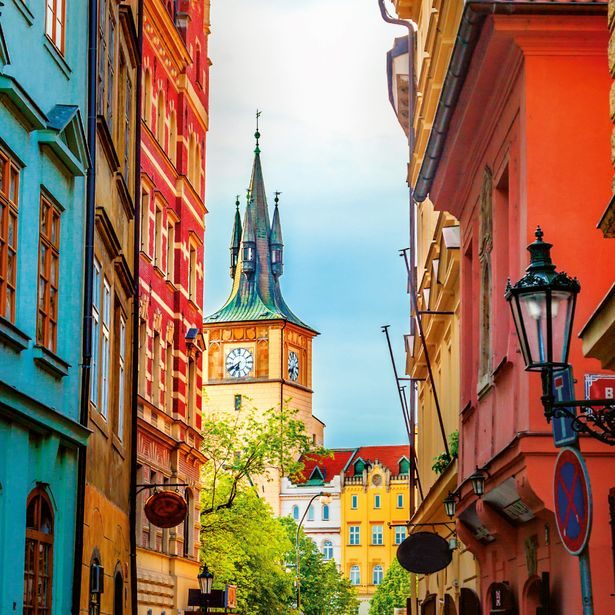 NOTIQUE Poznámkový kalendář Praha 2027, 20 x 20 cm