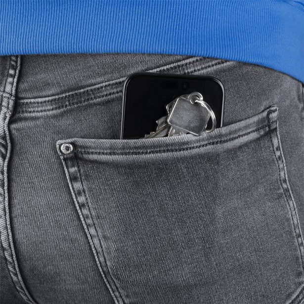 Hama Extreme Protect, ochranné sklo na displej pro Apple iPhone 15 Pro, licence D3O