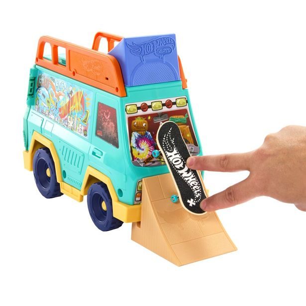 HW SKATES FINGERBOARD DODÁVKA HERNÍ SET