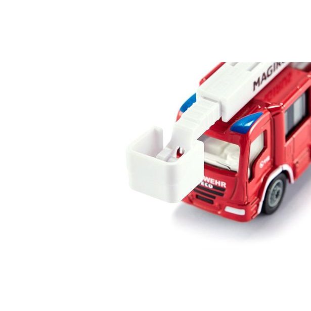 SIKU Super - Auto s teleskopickým zvedákem