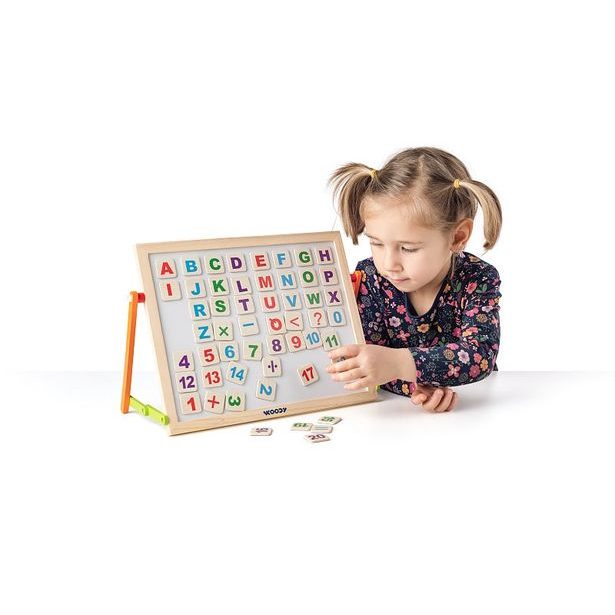 Magnetická tabulka s ABC na stůl