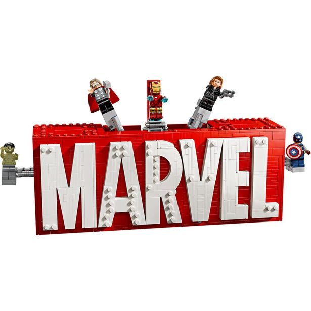 Logo MARVEL a minifigurky