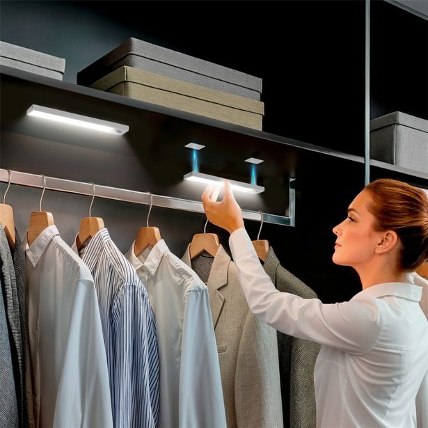 Hama Sleek orientační LED světlo, nabíjecí, pohybový/světelný senzor, stmívací, hliníkové