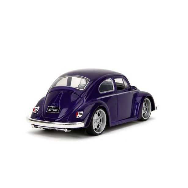 Wednesday auto 1972 VW Beetle 1:24 a figurka Wednesday
