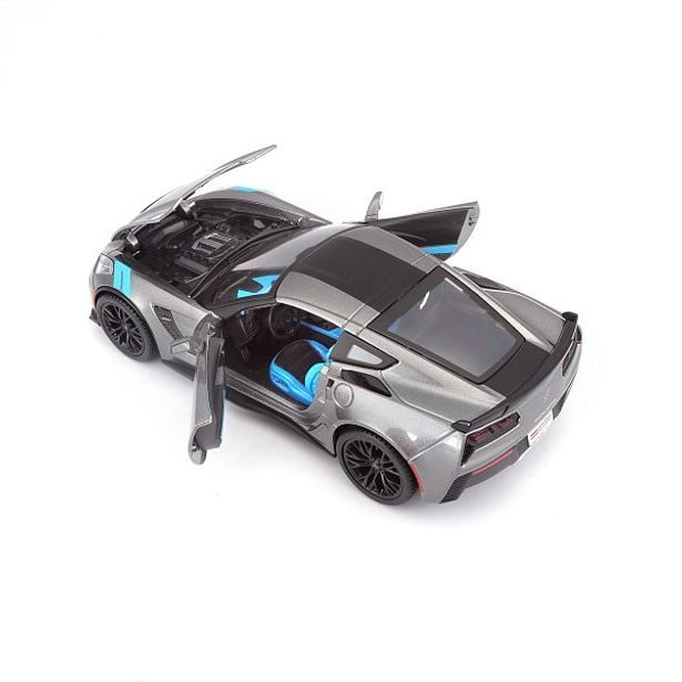 Maisto Maisto - 2017 Corvette Grand Sport, metal šedá, 1:24
